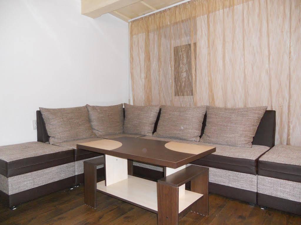 Sauna Apartament Брашов Экстерьер фото